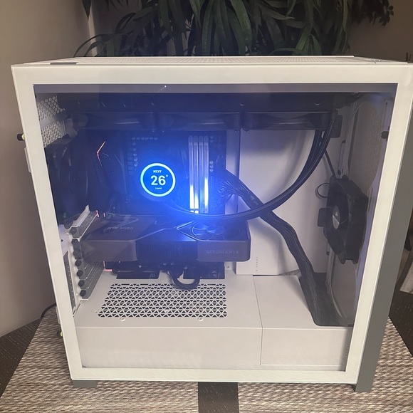 Custom Gaming PC - Picture 4 of 4